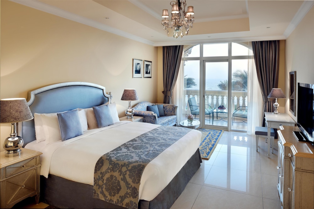 Kempinski Hotel Palm Jumeirah — Hotel rooms in Dubai