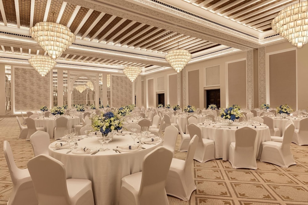 Jumeirah Mina Al Salam Dubai — Shared spaces in Dubai