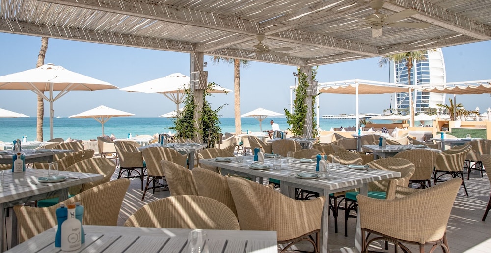 Jumeirah Mina Al Salam Dubai — Restaurant in Dubai