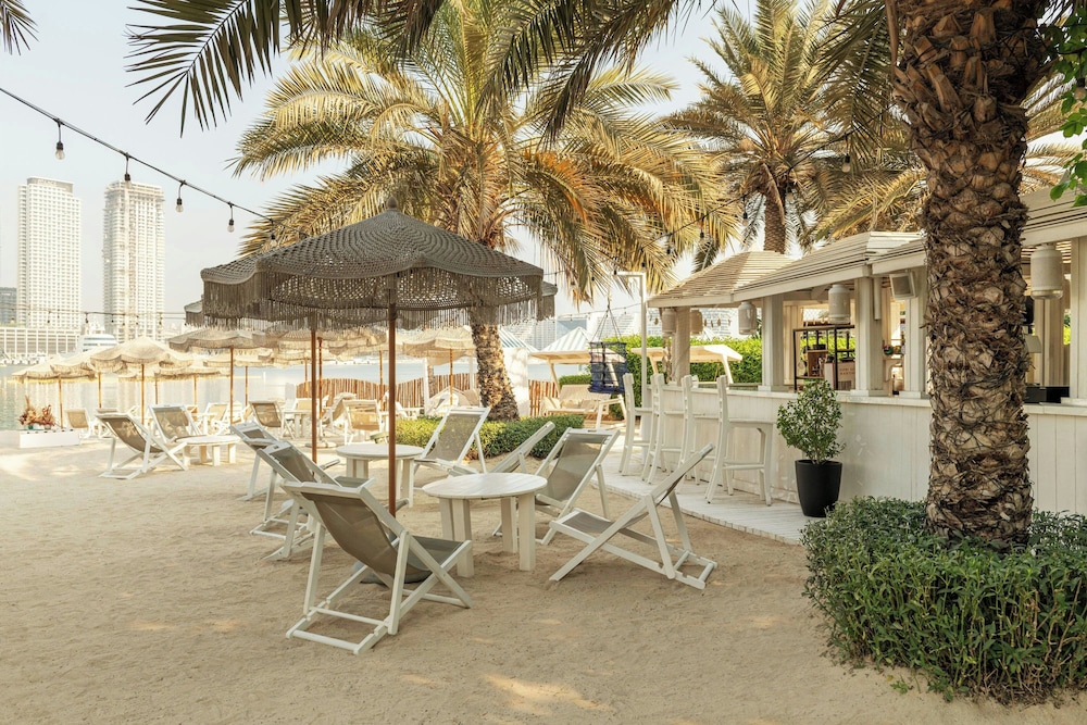 The Westin Dubai Mina Seyahi Beach Resort & Marina — Restaurant in Dubai