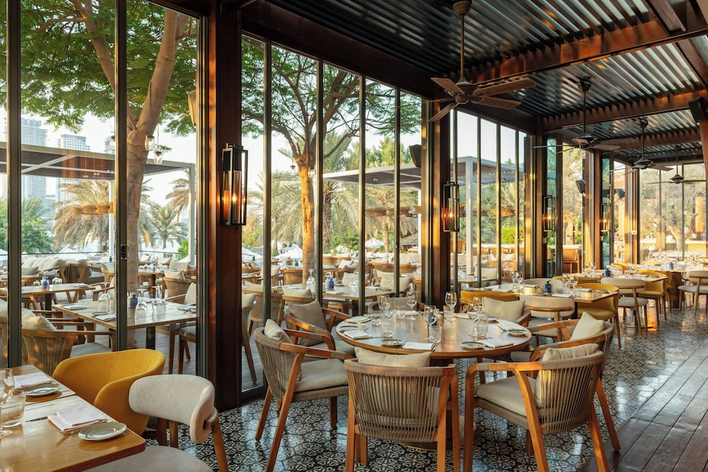 The Westin Dubai Mina Seyahi Beach Resort & Marina — Restaurant in Dubai