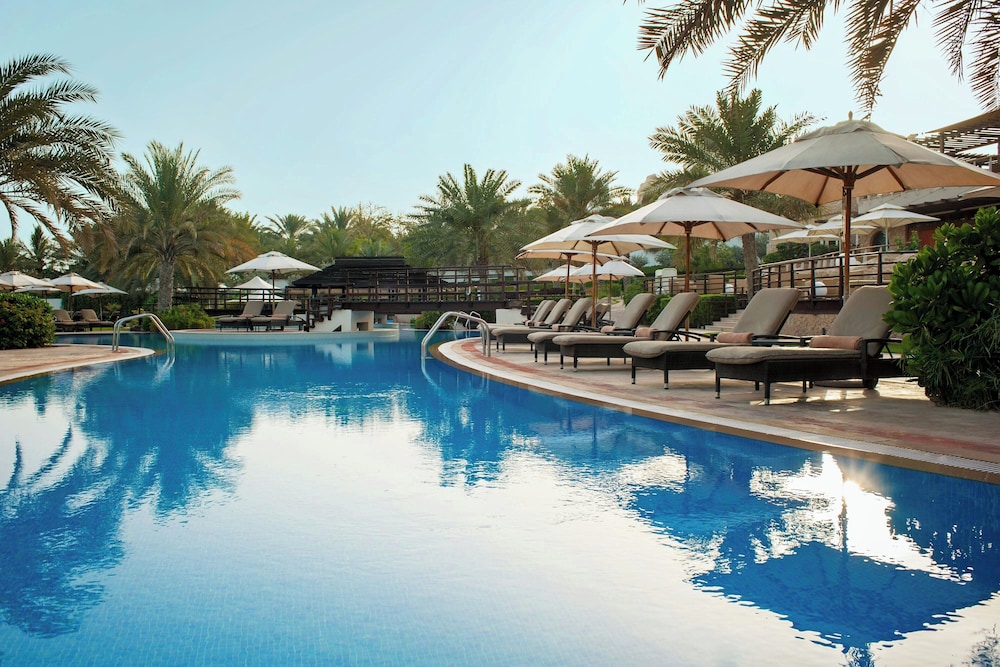 The Westin Dubai Mina Seyahi Beach Resort & Marina — Pool in Dubai