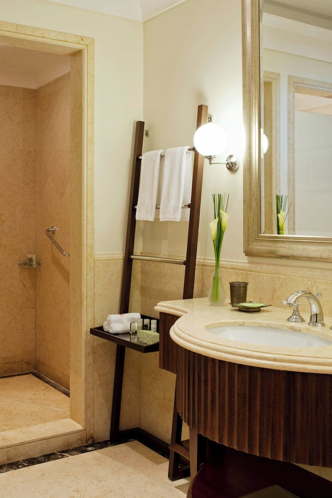 The Westin Dubai Mina Seyahi Beach Resort & Marina — Rooms in Dubai