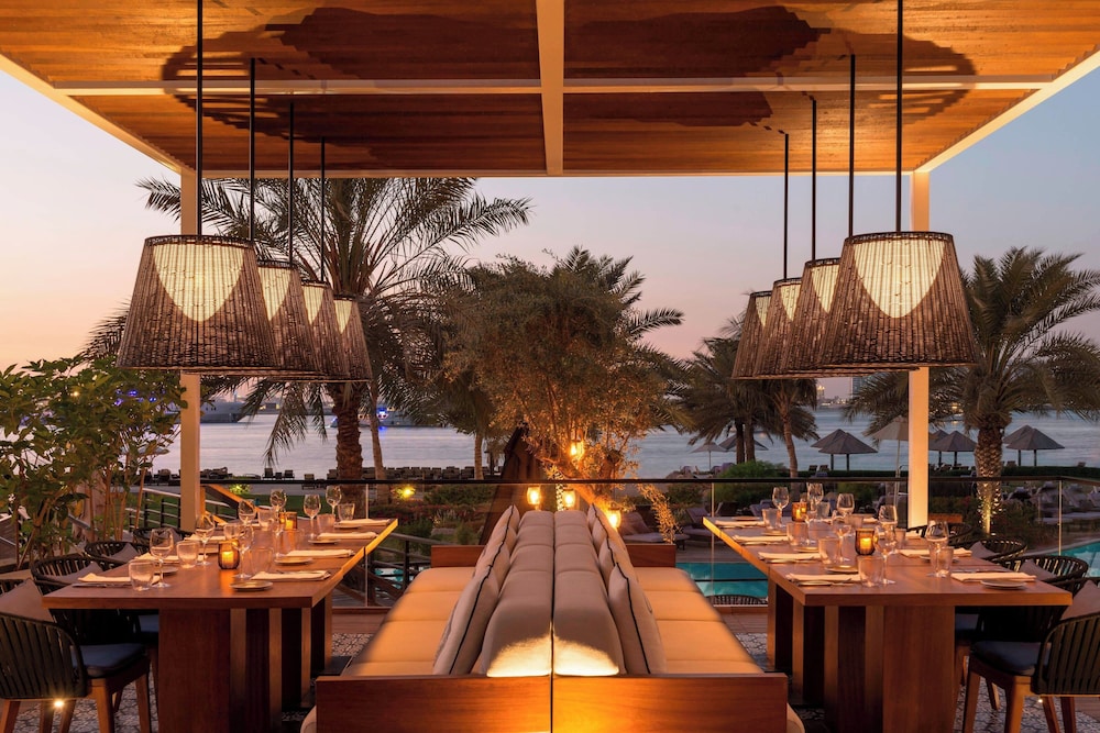 The Westin Dubai Mina Seyahi Beach Resort & Marina — Restaurant in Dubai