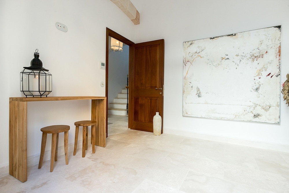 S'Hotelet d'es Born - Suites & SPA — Hotel building in Ciutadella de Menorca, Balearic Islands