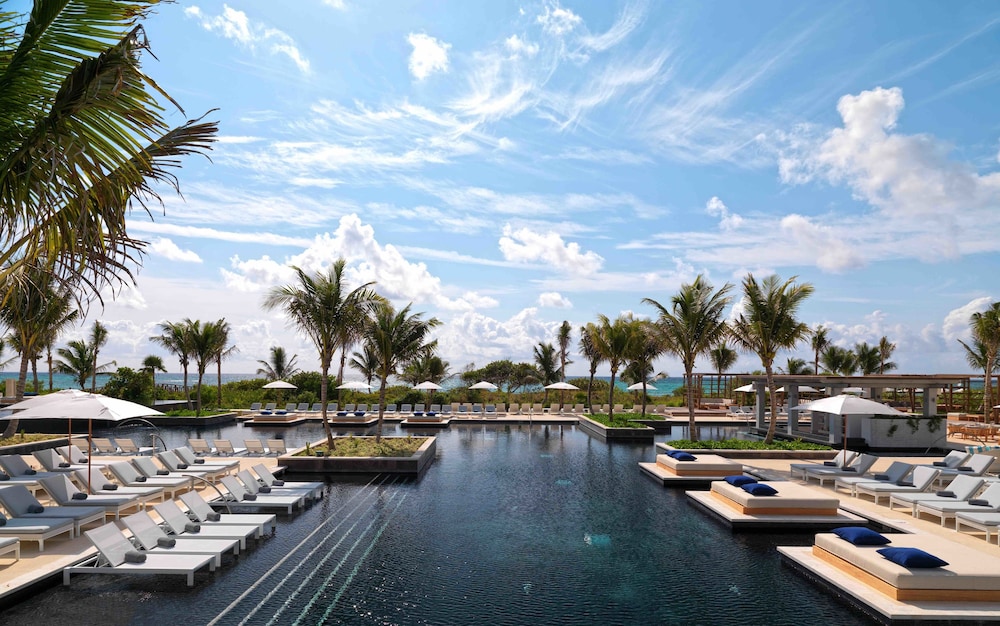 Unico Hotel Riviera Maya - Adults Only — Swimming pool in Xetna, Quintana Roo