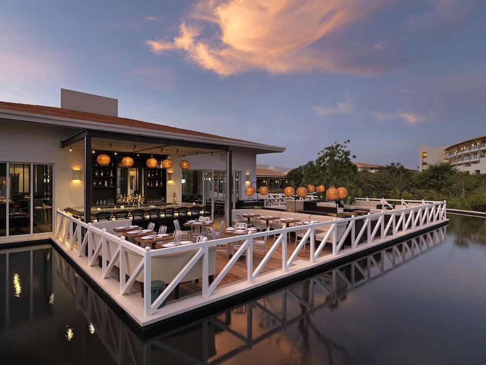 Unico Hotel Riviera Maya - Adults Only — Restaurant & bars in Xetna, Quintana Roo