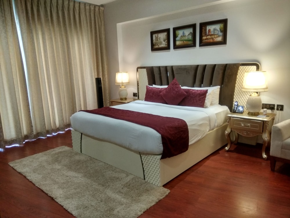 Park Regis Goa — Hotel rooms in Arpora, Goa