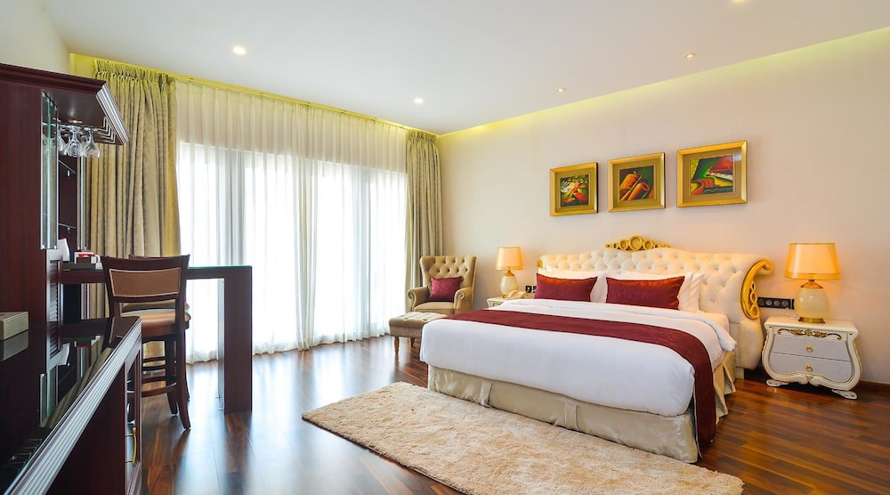 Park Regis Goa — Hotel rooms in Arpora, Goa