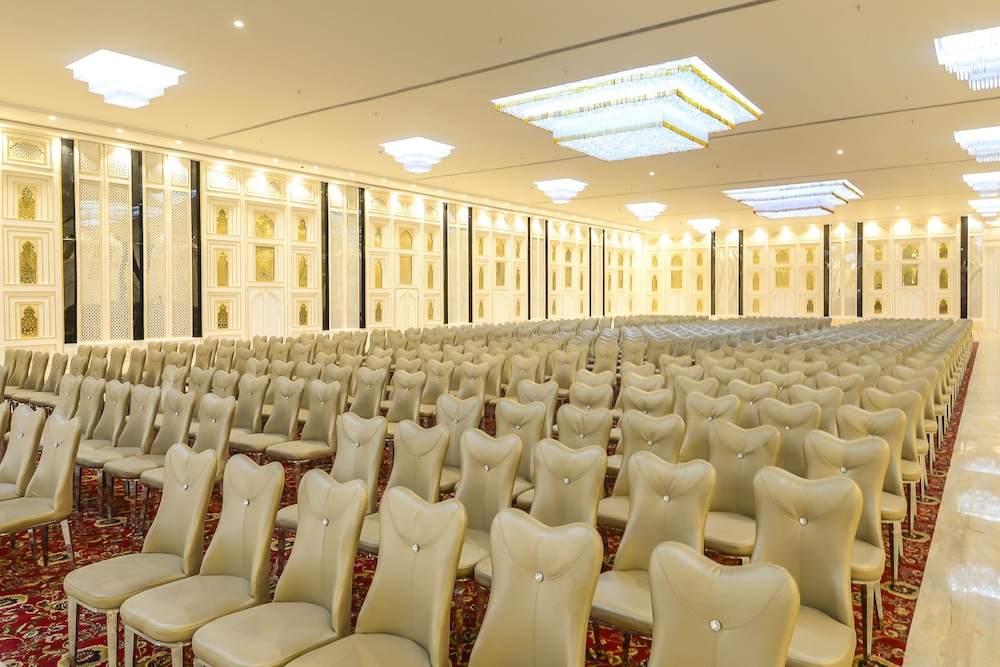 Park Regis Goa — Hotel building in Arpora, Goa