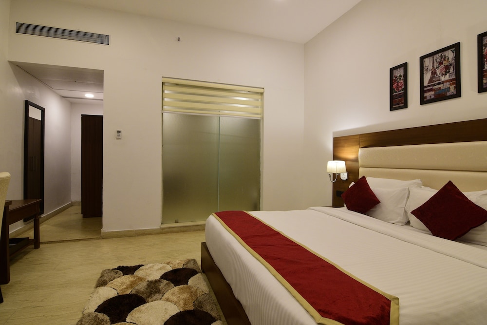 Park Regis Goa — Hotel rooms in Arpora, Goa