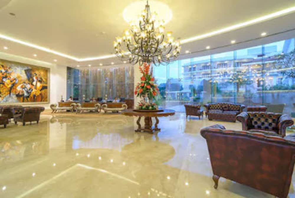 Park Regis Goa — Hotel building in Arpora, Goa