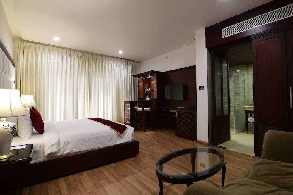 Park Regis Goa — Hotel rooms in Arpora, Goa