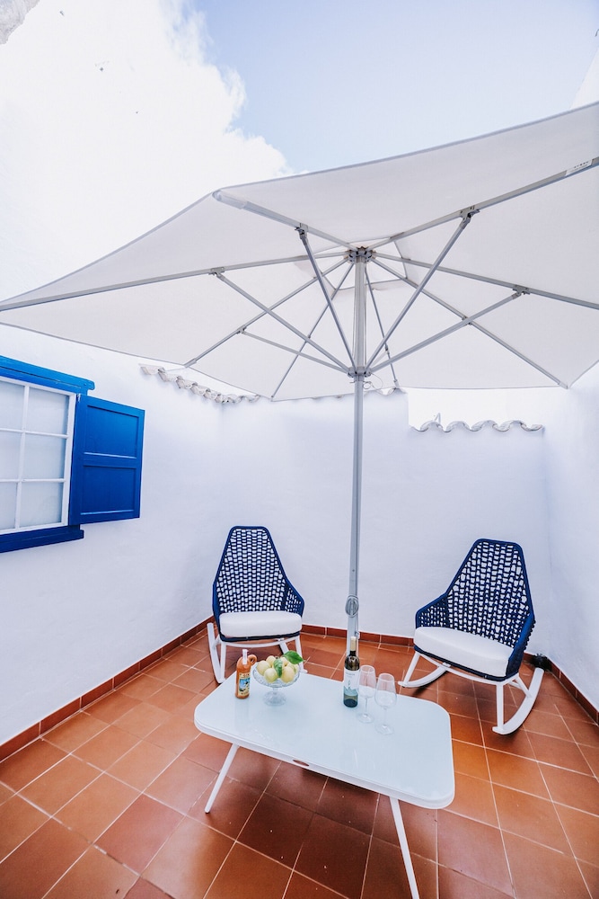 Petit Hotel 5 Fars - Adults Only — Hotel rooms in Ciutadella de Menorca, Balearic Islands