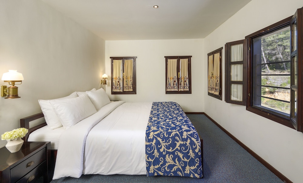 Simantro Resort — Hotel rooms in Sani, Central Macedonia