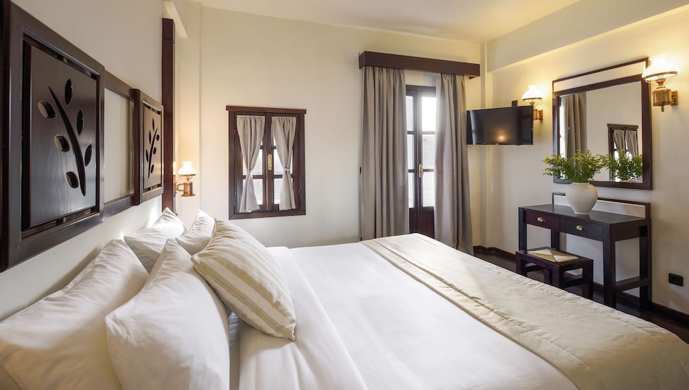 Simantro Resort — Hotel rooms in Sani, Central Macedonia