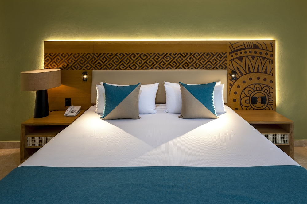 Viva Azteca by Wyndham, A Trademark  Resort — Hotel rooms in Playa del Carmen, Quintana Roo
