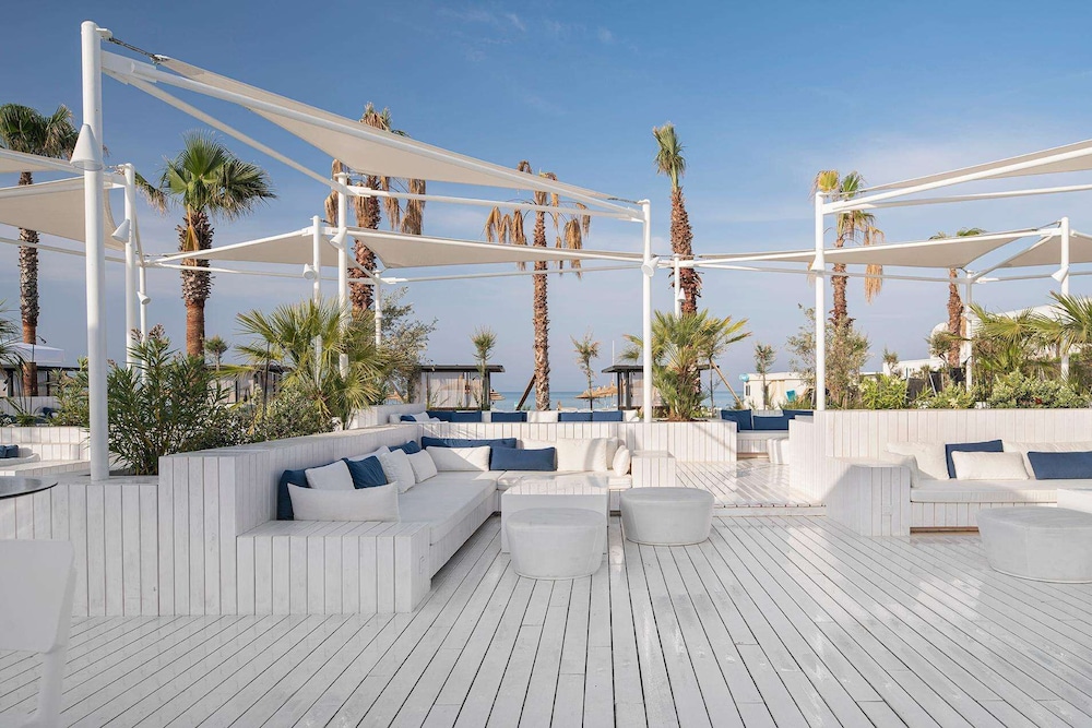 Voyage Belek Golf & Spa — Beach in Belek