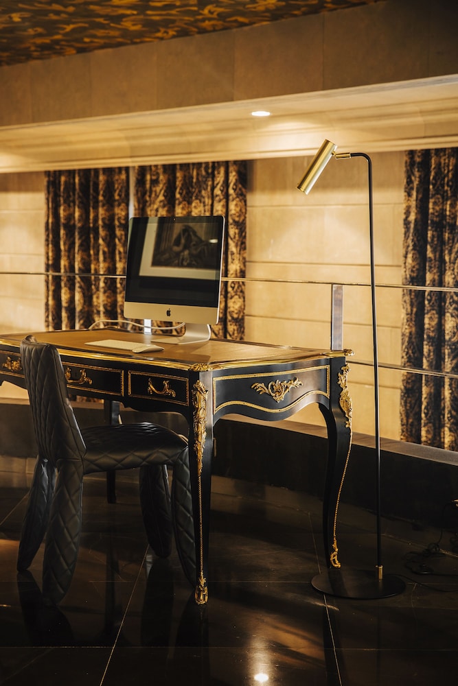 Hotel Bagues a Small Luxury Hotels of the World — Hotel rooms in Barcelona, Catalonia