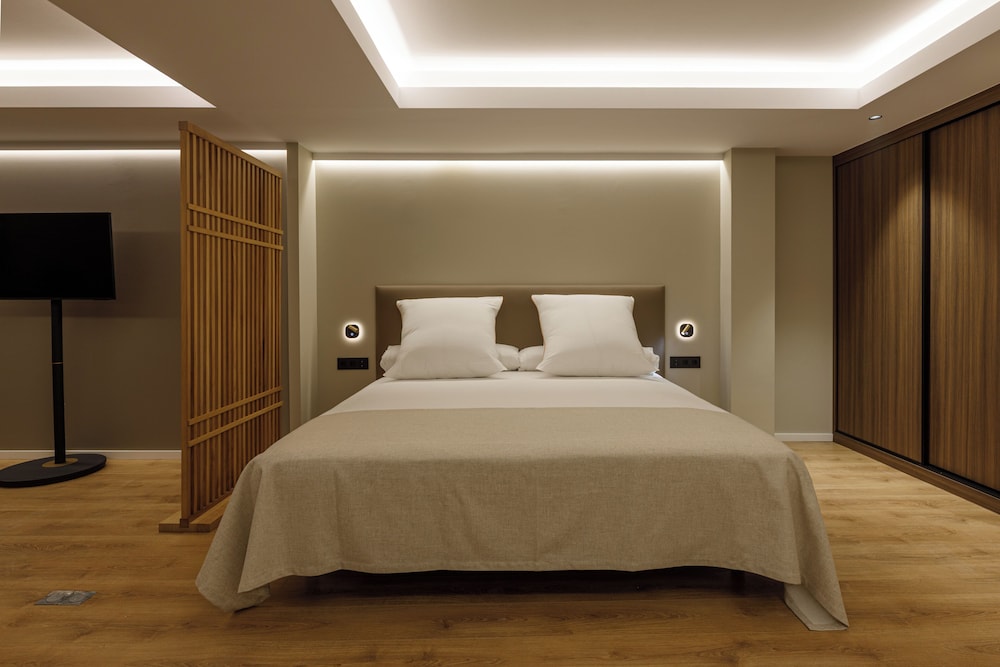 Aparthotel Mariano Cubi Barcelona — Hotel rooms in Barcelona, Catalonia