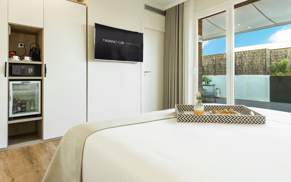 Aparthotel Mariano Cubi Barcelona — Hotel rooms in Barcelona, Catalonia