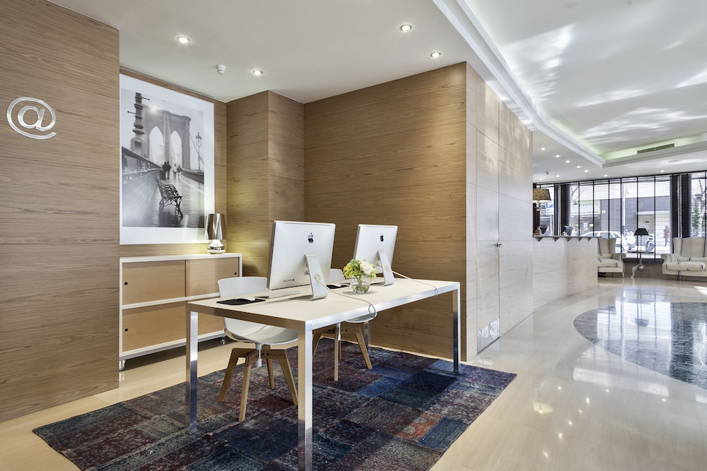 Hotel Acta City47 — Hotel building in Barcelona, Catalonia