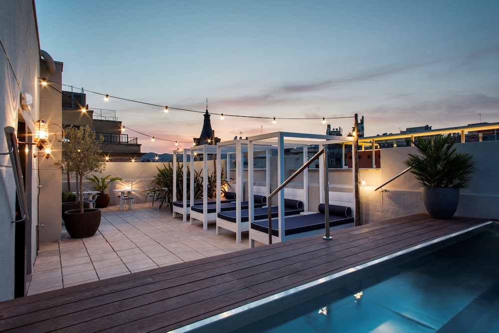 Hotel Midmost by Majestic Hotel Group - zdjęcie 2