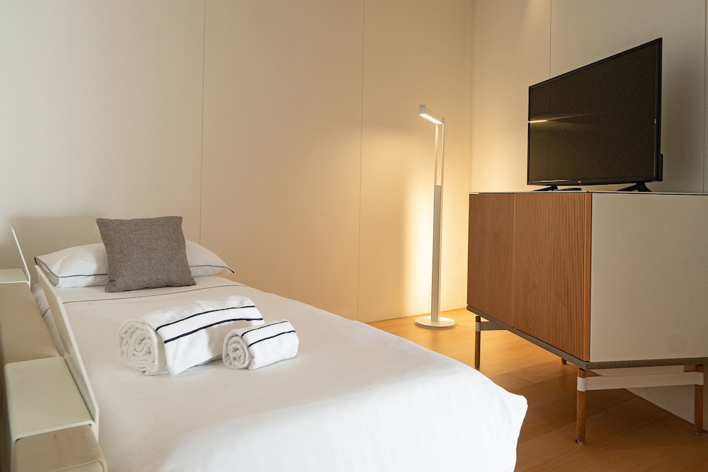 Melia Palma Bay — Hotel rooms in Palma de Mallorca, Balearic Islands
