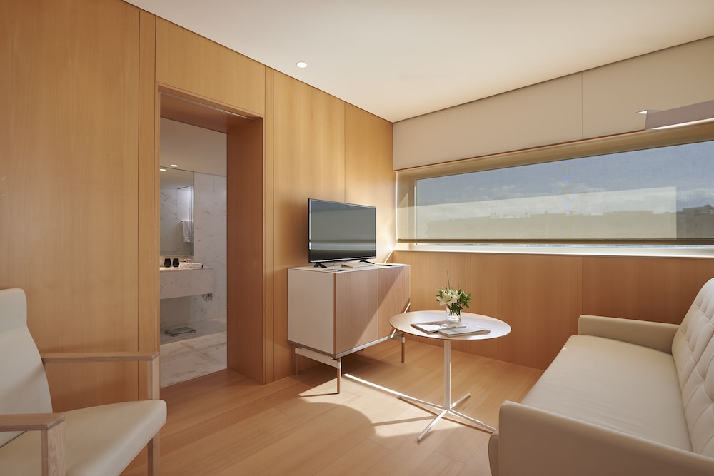 Melia Palma Bay — Hotel rooms in Palma de Mallorca, Balearic Islands
