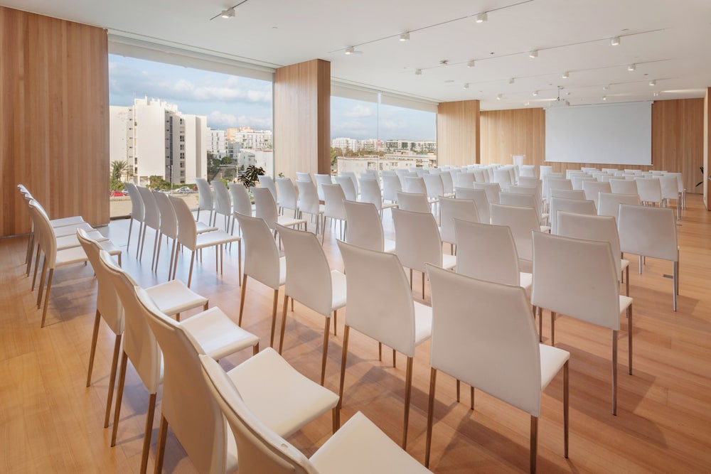 Melia Palma Bay — Hotel building in Palma de Mallorca, Balearic Islands