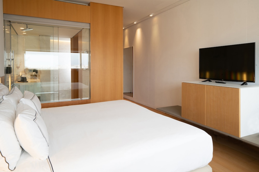 Melia Palma Bay — Hotel rooms in Palma de Mallorca, Balearic Islands