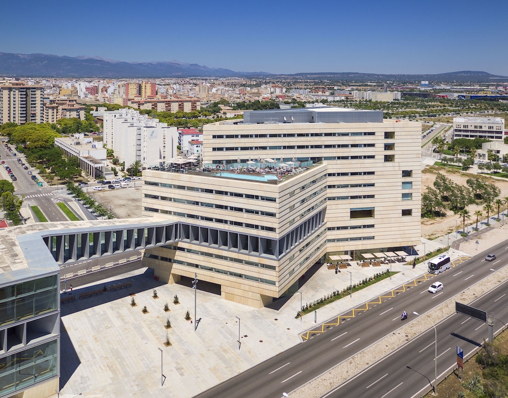 Melia Palma Bay — Hotel building in Palma de Mallorca, Balearic Islands