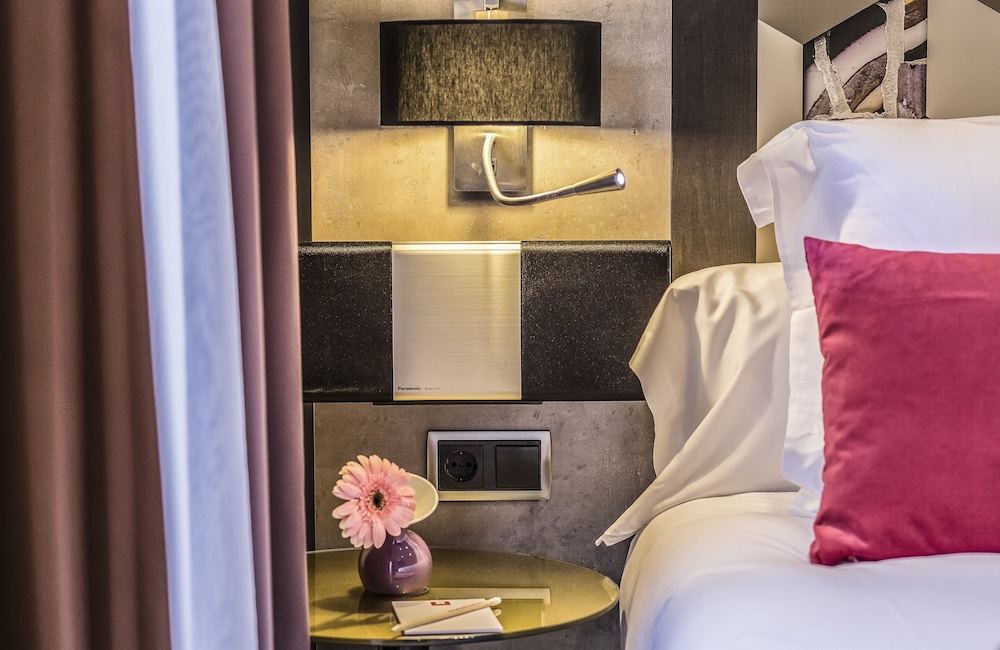 Leonardo Hotel Barcelona Las Ramblas — Hotel rooms in Barcelona, Catalonia