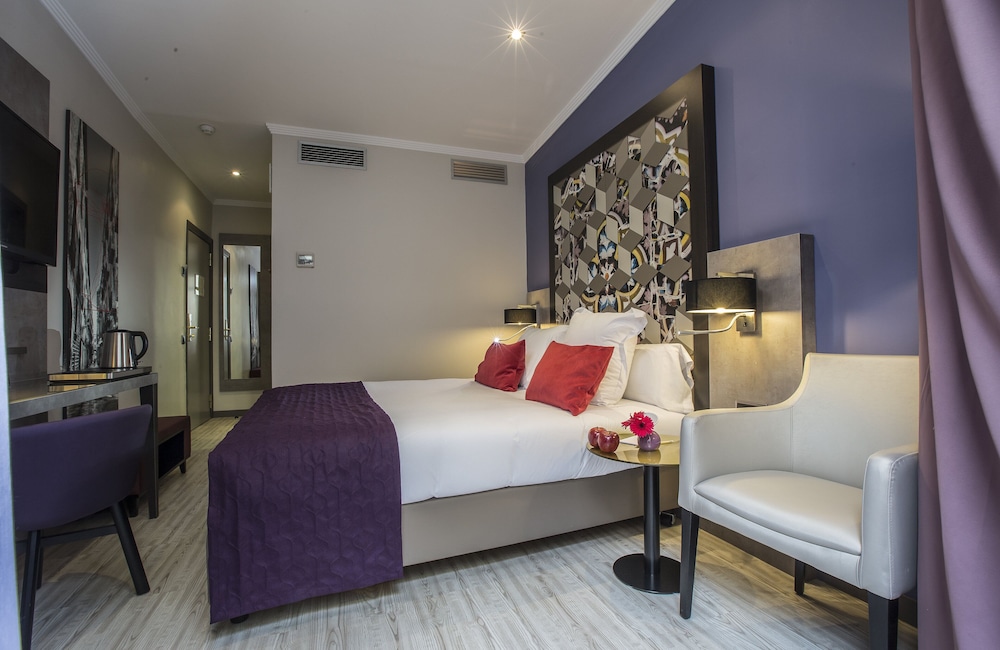 Leonardo Hotel Barcelona Las Ramblas — Hotel rooms in Barcelona, Catalonia