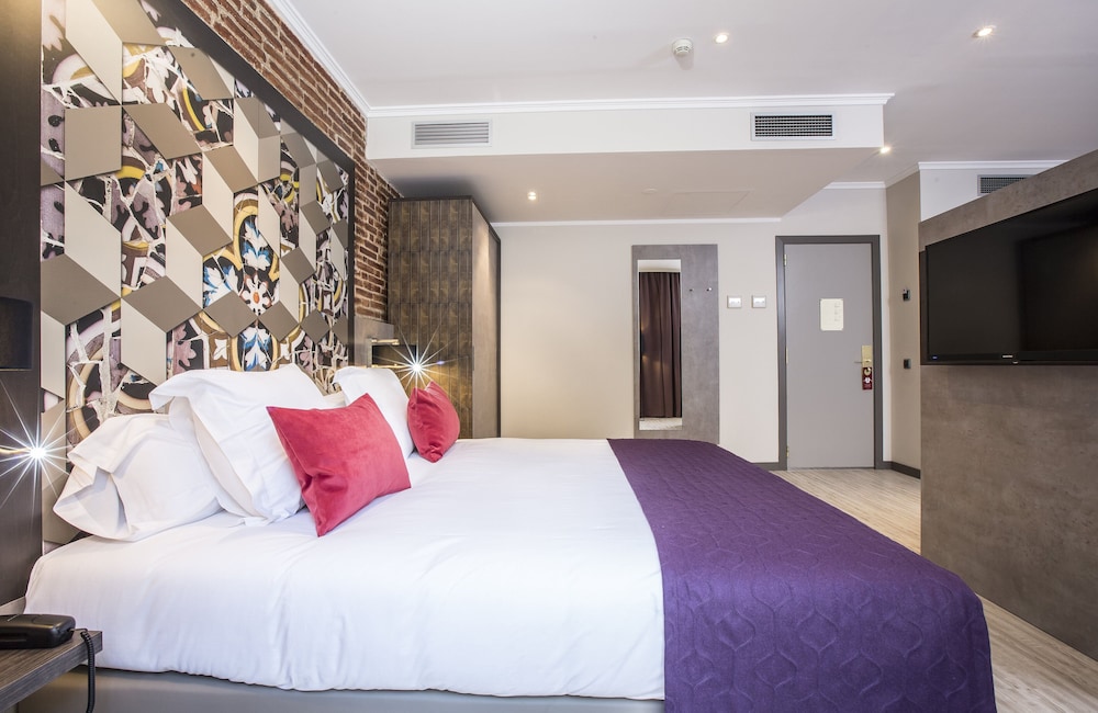 Leonardo Hotel Barcelona Las Ramblas — Hotel rooms in Barcelona, Catalonia