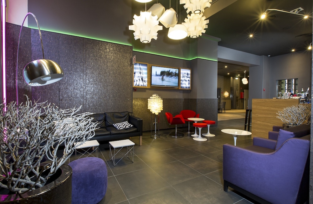 Leonardo Hotel Barcelona Las Ramblas — Restaurant & bars in Barcelona, Catalonia