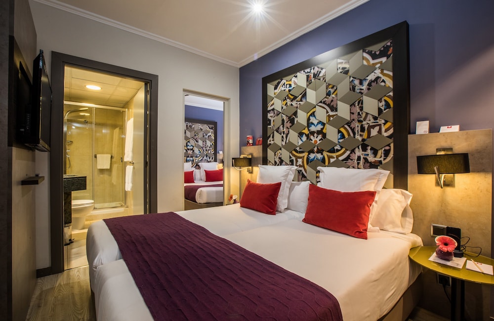 Leonardo Hotel Barcelona Las Ramblas — Hotel rooms in Barcelona, Catalonia
