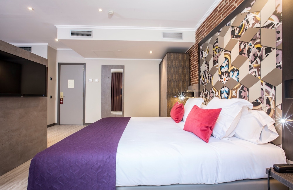 Leonardo Hotel Barcelona Las Ramblas — Hotel rooms in Barcelona, Catalonia
