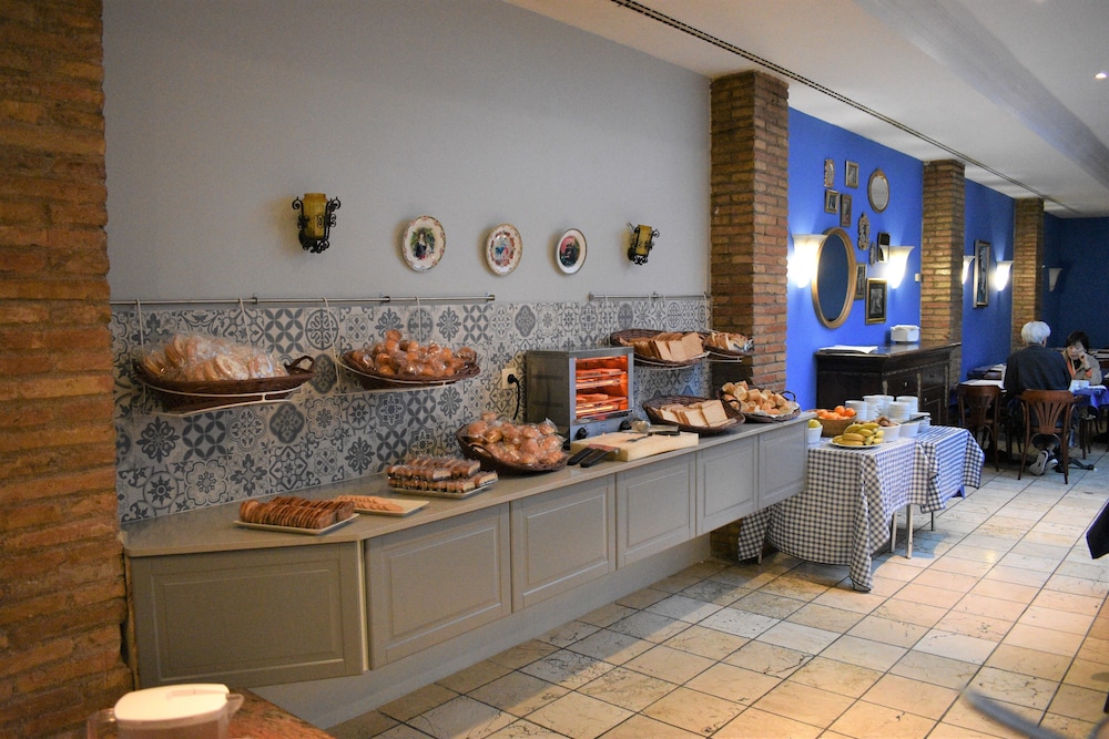 Ramblas Barcelona — Restaurant & bars in Barcelona, Catalonia