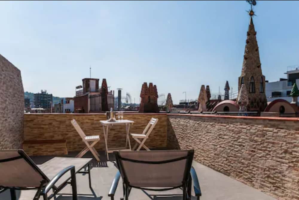 Ramblas Barcelona — Attractions in the area in Barcelona, Catalonia