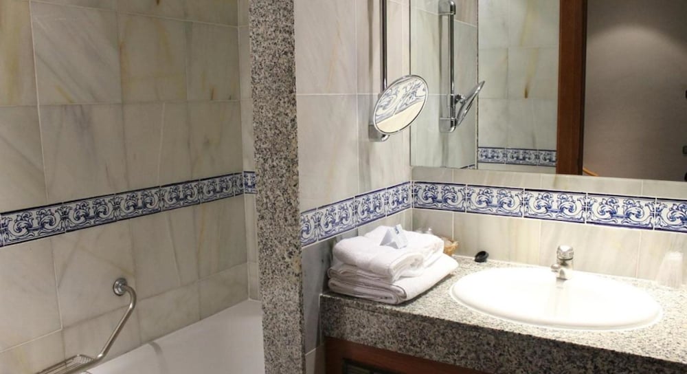 Ramblas Barcelona — Hotel rooms in Barcelona, Catalonia