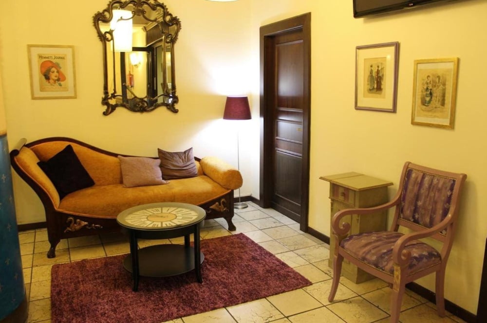 Ramblas Barcelona — Hotel rooms in Barcelona, Catalonia