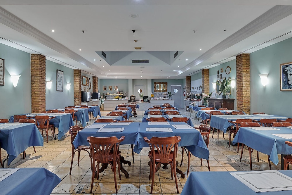 Ramblas Barcelona — Restaurant & bars in Barcelona, Catalonia