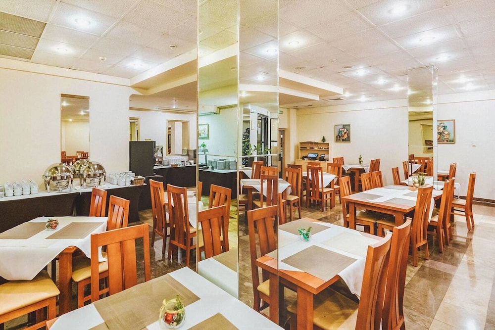 Hotel Gromada Warszawa Centrum — Restaurant & bars in Warsaw, Masovian