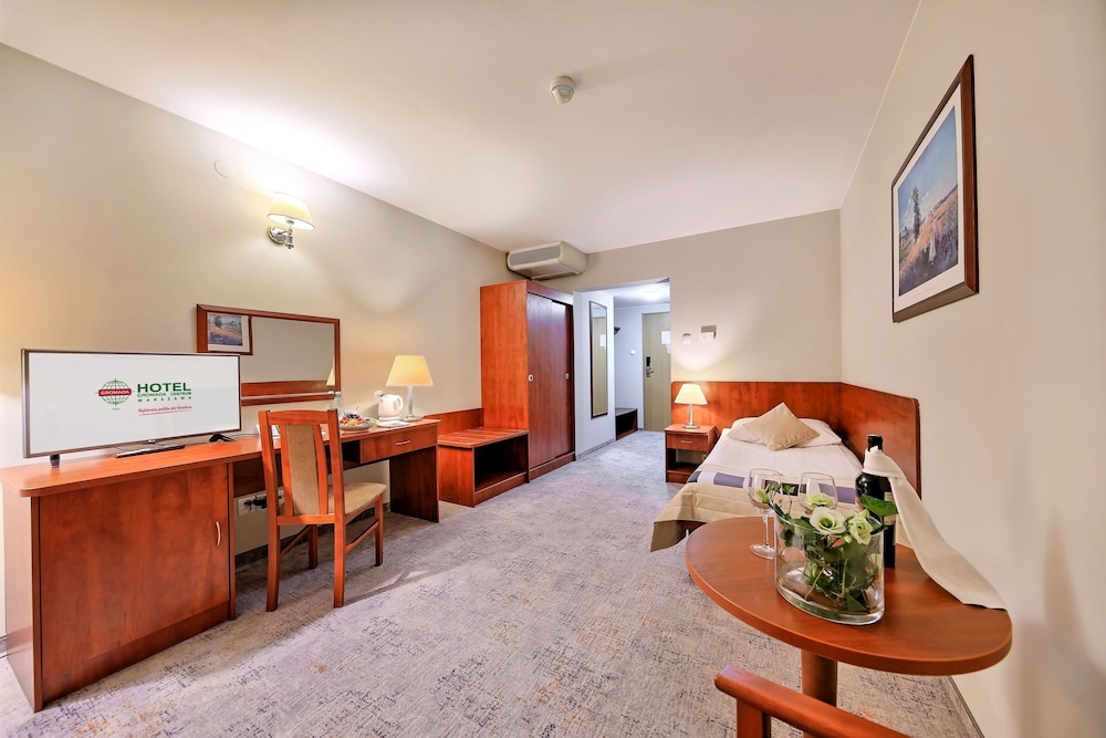 Hotel Gromada Warszawa Centrum — Hotel rooms in Warsaw, Masovian