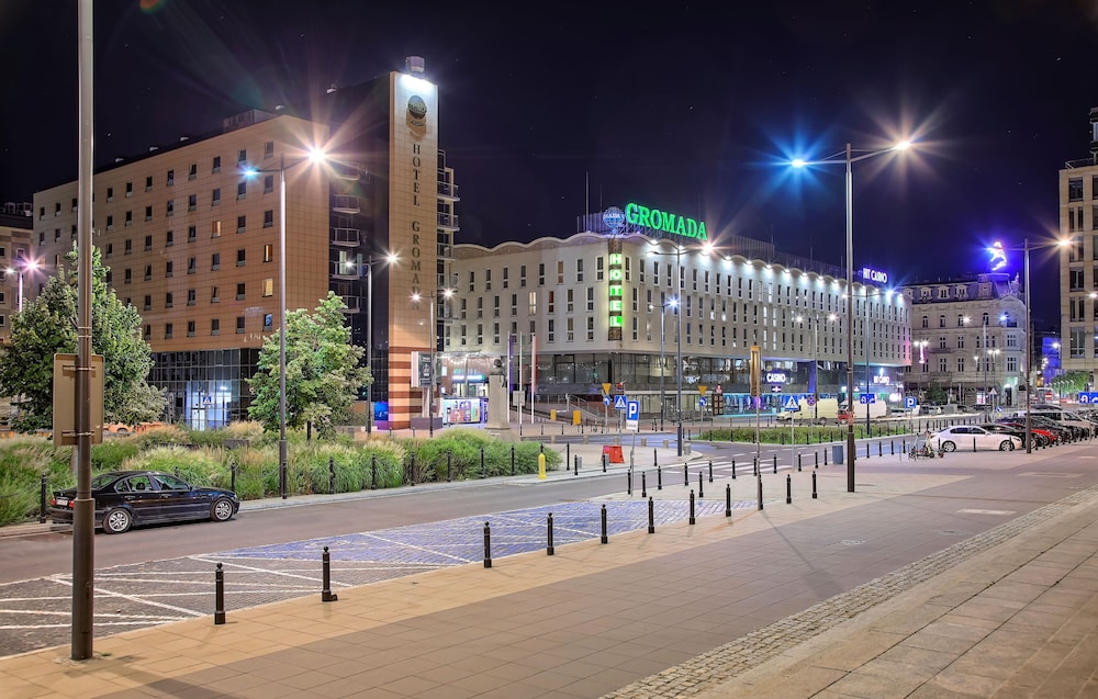 Hotel Gromada Warszawa Centrum — Hotel building in Warsaw, Masovian