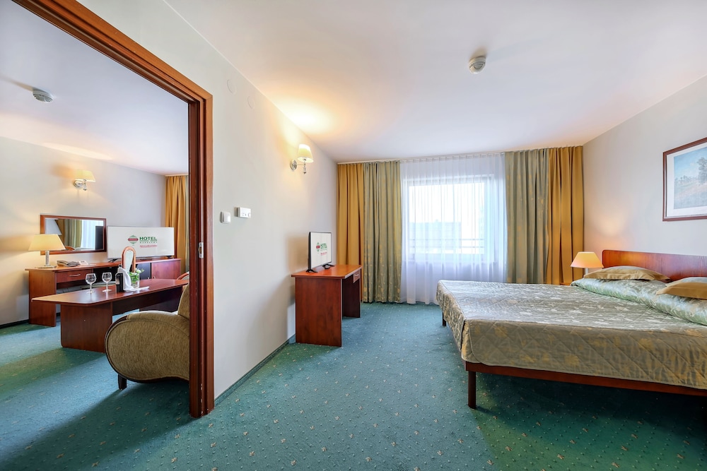 Hotel Gromada Warszawa Centrum — Hotel rooms in Warsaw, Masovian