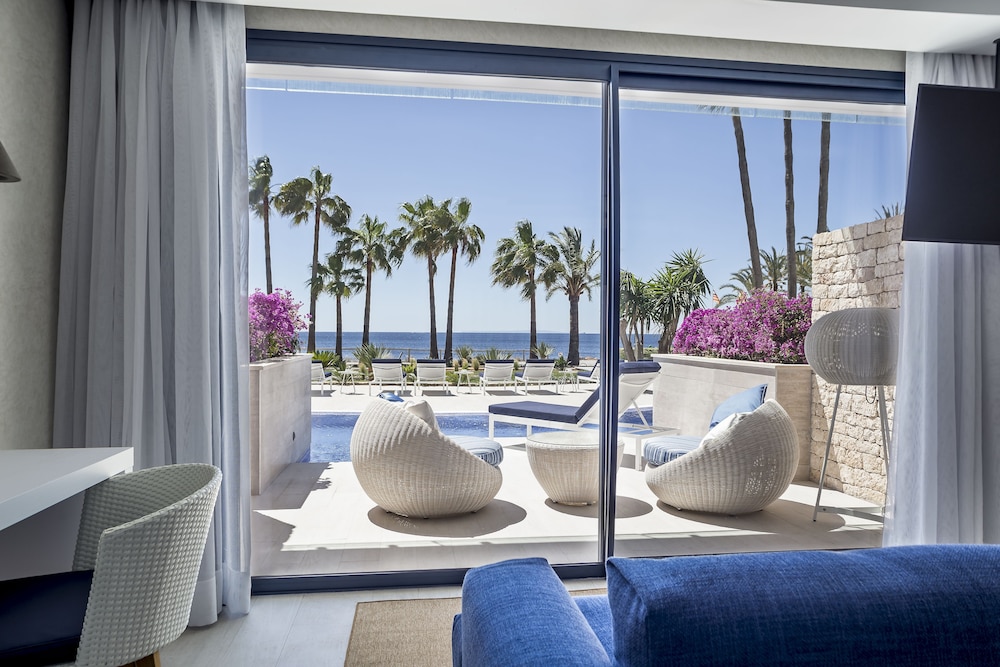 Catalonia Royal Ses Estaques - Adults Only — Hotel rooms in Santa Eulalia, Balearic Islands