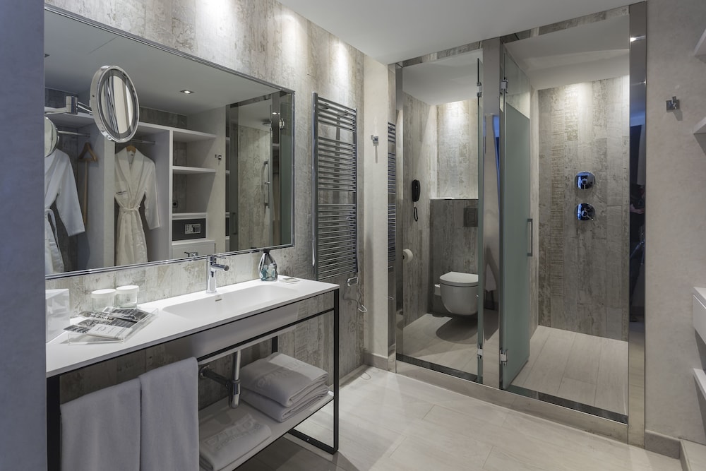 Catalonia Royal Ses Estaques - Adults Only — Hotel rooms in Santa Eulalia, Balearic Islands