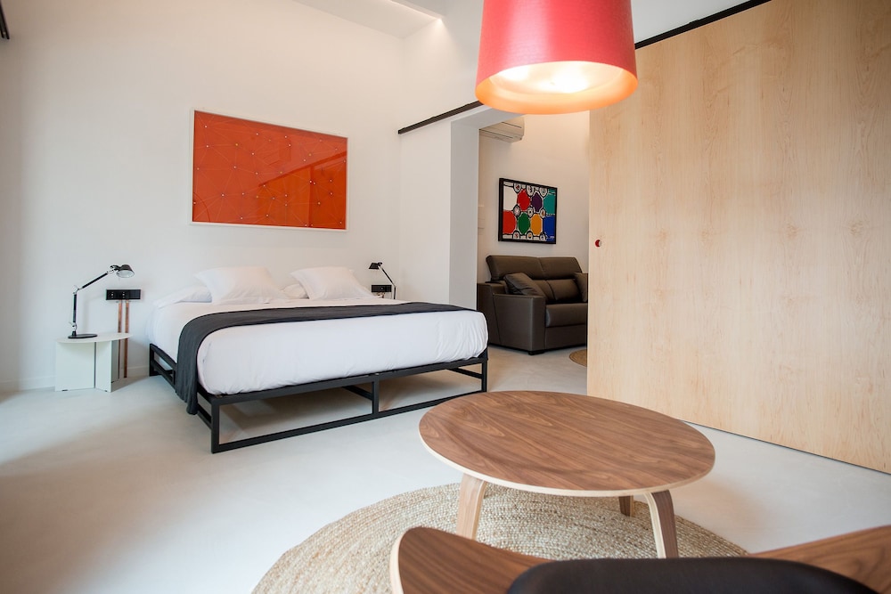 Sodium Hotel Boutique — Hotel rooms in Ciutadella de Menorca, Balearic Islands